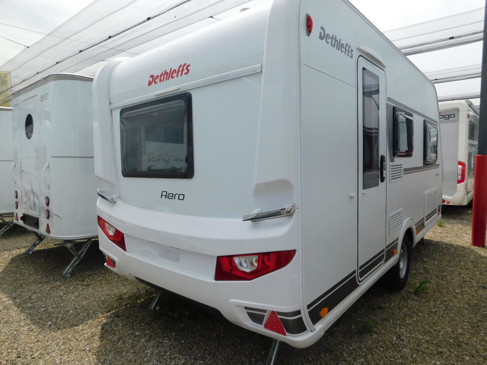 Fahrzeugabbildung Dethleffs Aero 410 QS Auflastung, Dusch und Touring Paket