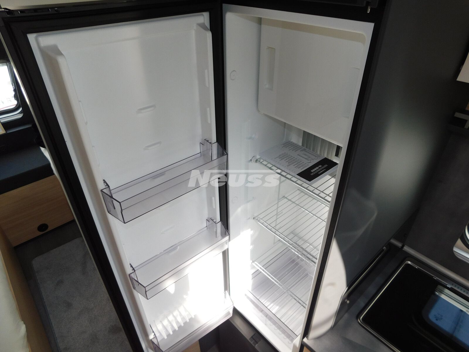 Fahrzeugabbildung Hobby Maxia 495 UL 1800kg, Markise Omnistor, Bettverb.