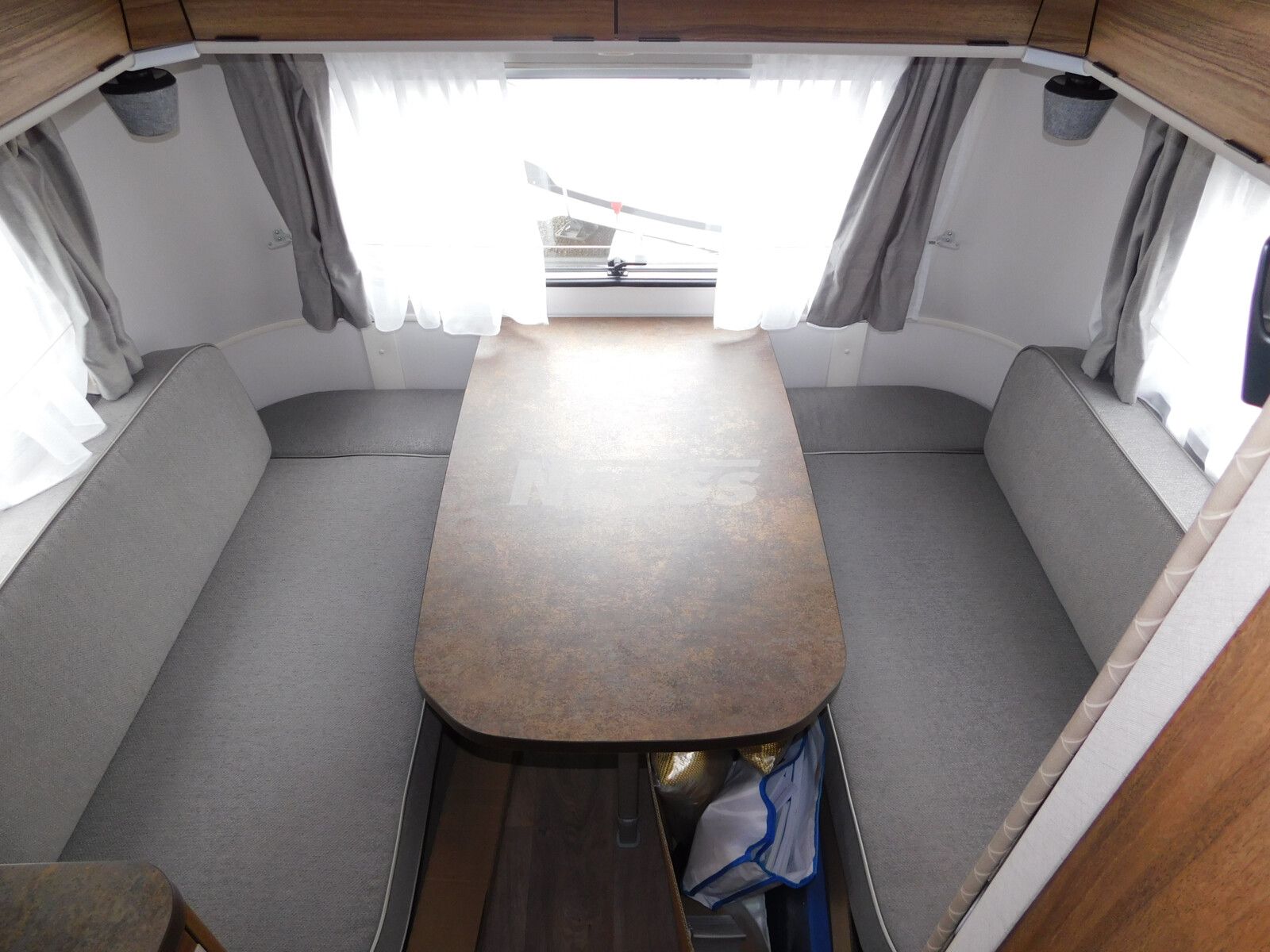 Fahrzeugabbildung HYMER / ERIBA / HYMERCAR Eriba Touring 560 Mover,1400Kg,Markise,95AH-Aut.