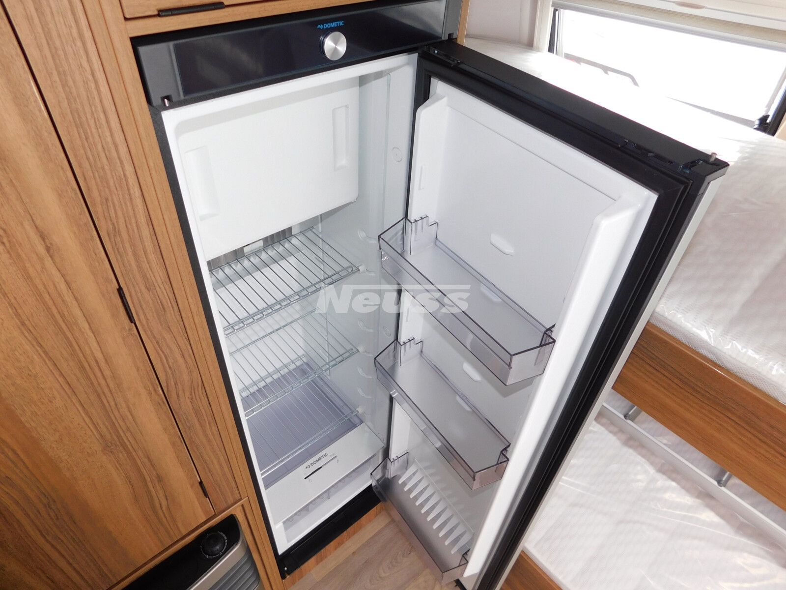 Fahrzeugabbildung HYMER / ERIBA / HYMERCAR Eriba Touring 560 Mover,1400Kg,Markise,95AH-Aut.