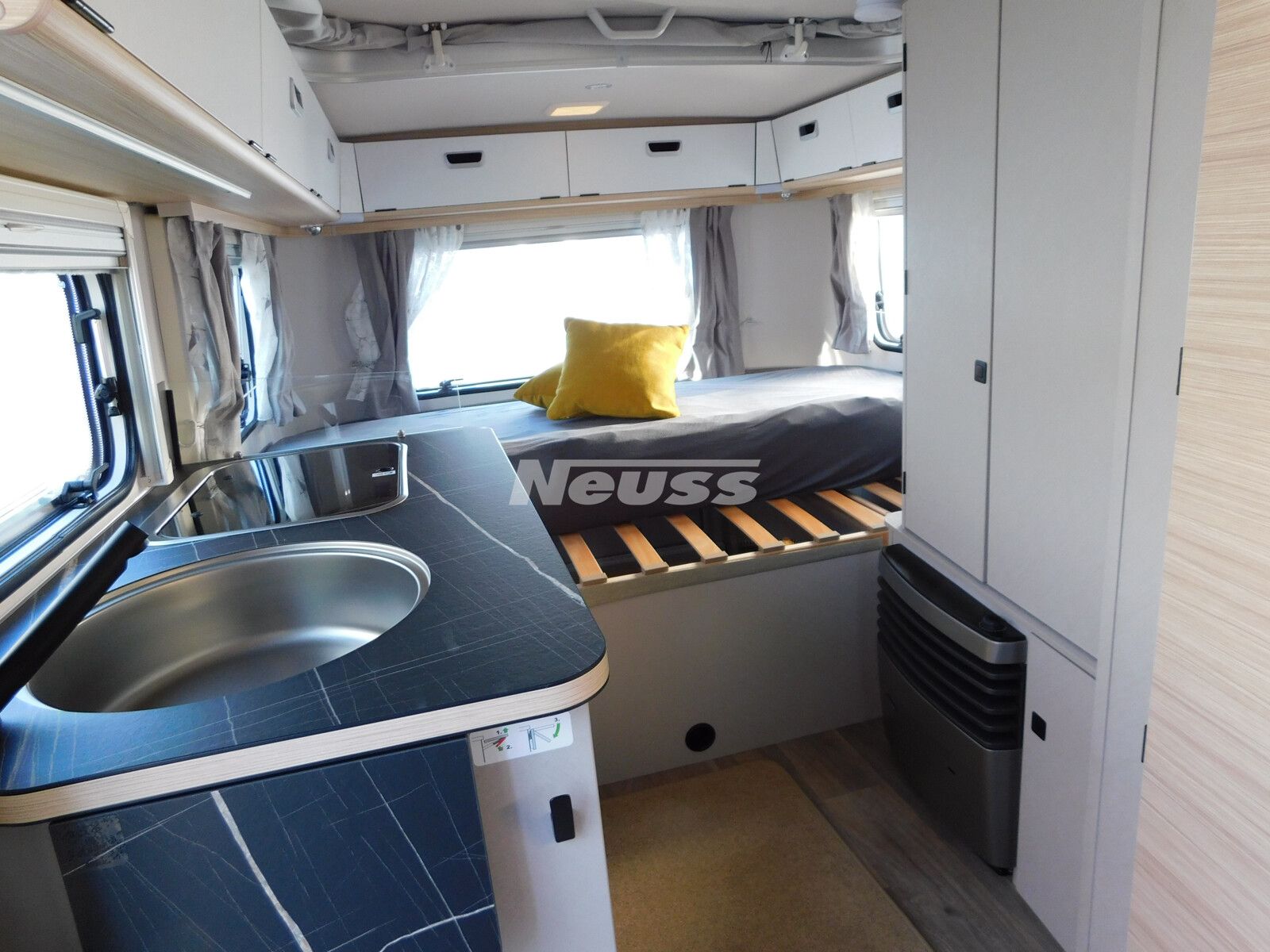 Fahrzeugabbildung HYMER / ERIBA / HYMERCAR Eriba Touring 530 1500Kg,Markise,Chrom,12V Geblä