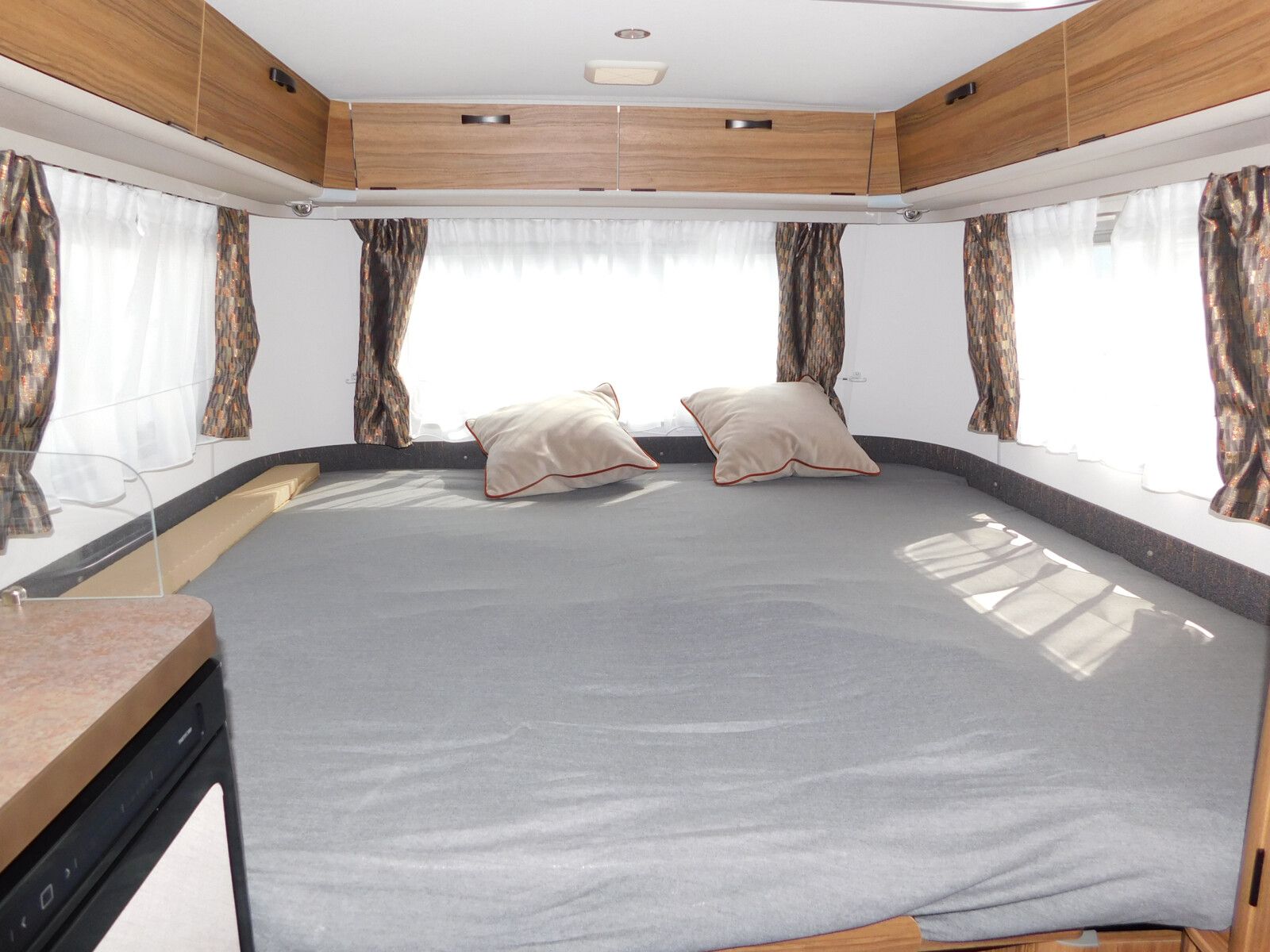 Fahrzeugabbildung HYMER / ERIBA / HYMERCAR Eriba Touring 542 Markise, Heckklappe, 1500Kg