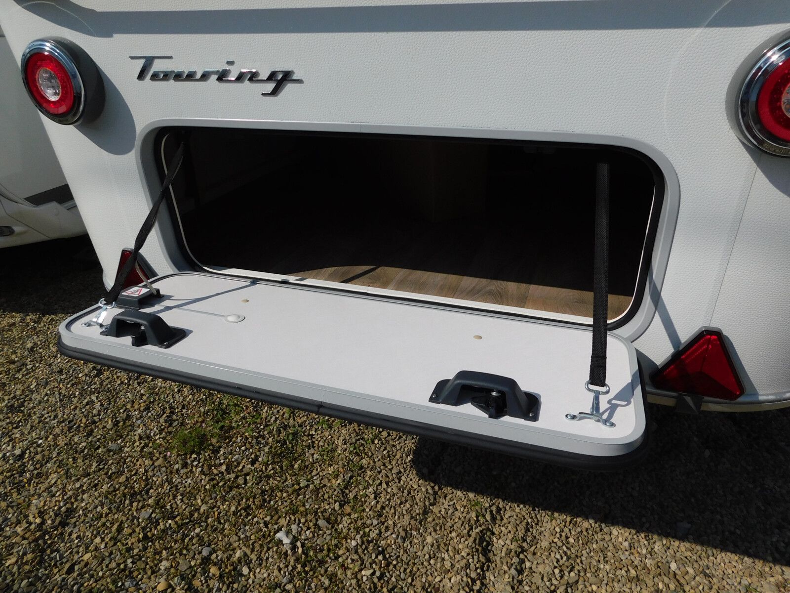 Fahrzeugabbildung HYMER / ERIBA / HYMERCAR Eriba Touring 542 Markise, Heckklappe, 1500Kg