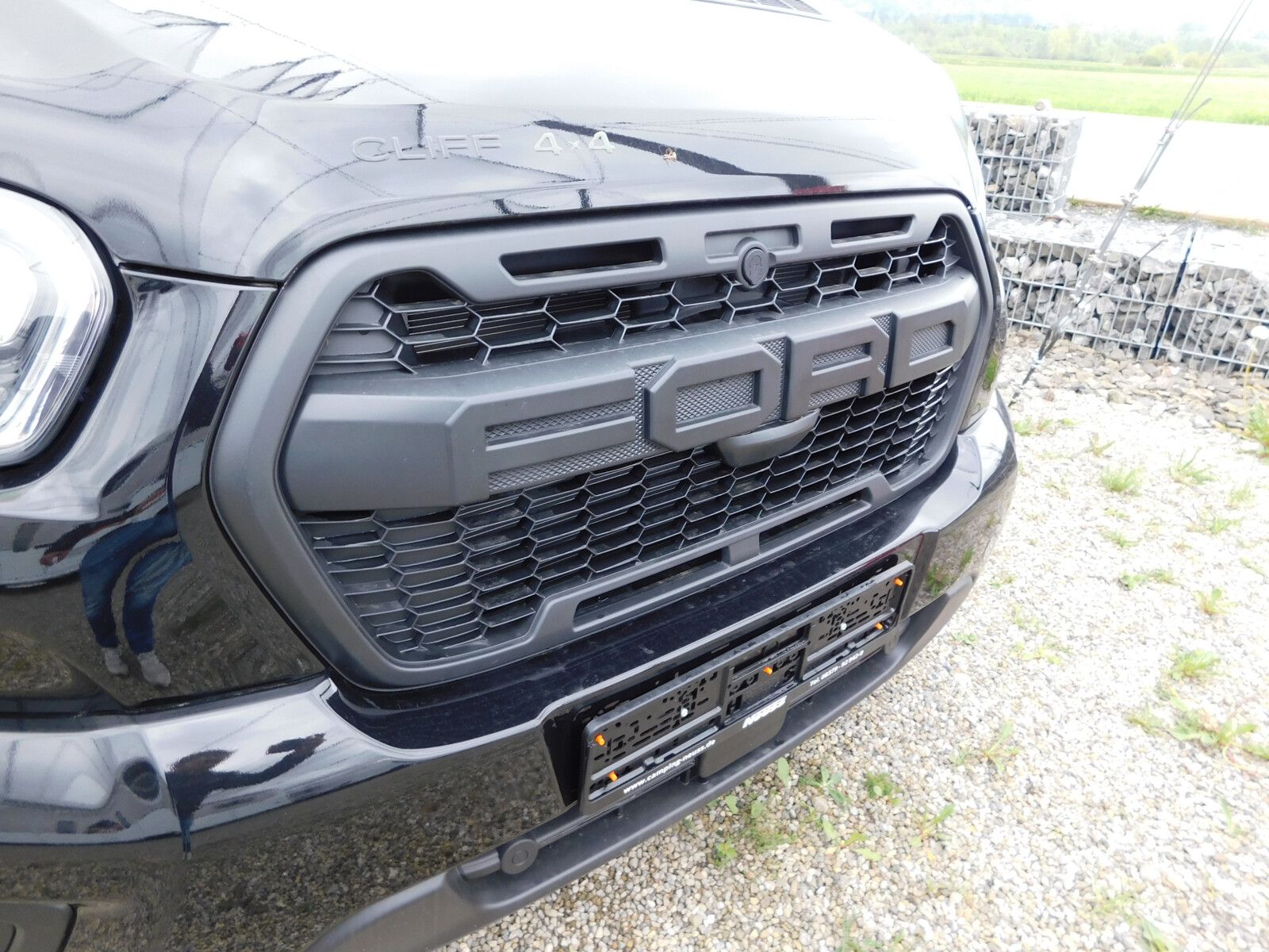 Fahrzeugabbildung Sunlight Cliff 4x4 590 12-Zoll-Navi, AHK, Combi4D, Xenon