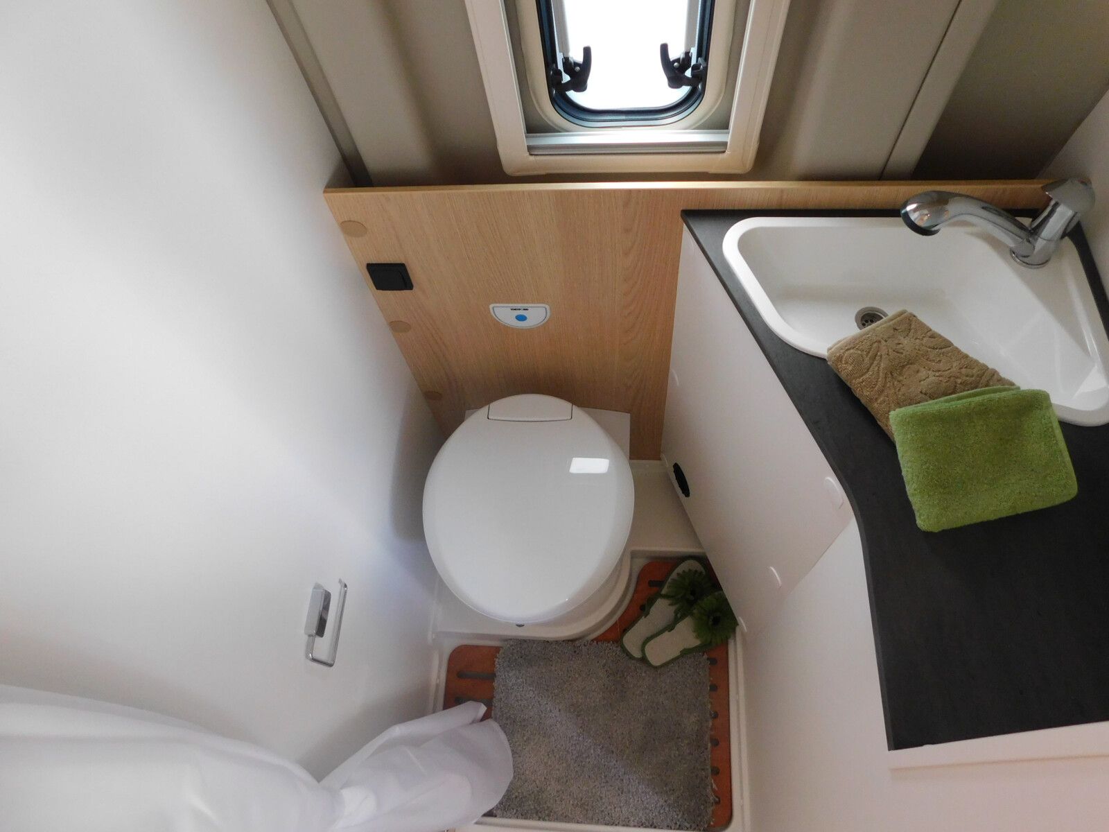 Fahrzeugabbildung Sunlight Cliff XX 600 Combi4D, Digital-Pkt, Chassis-Pkt