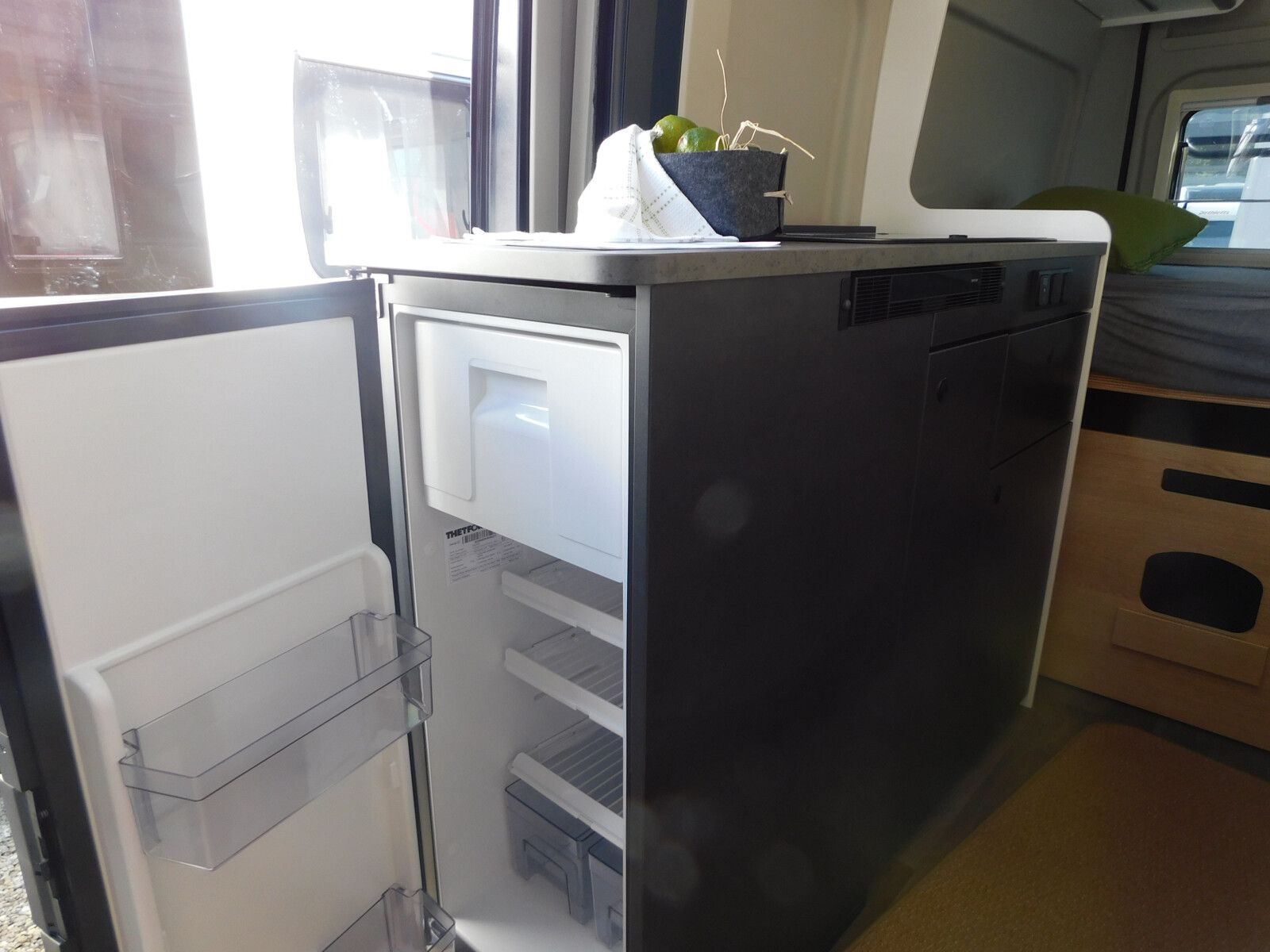 Fahrzeugabbildung Sunlight Cliff XX 600 Combi4D, Digital-Pkt, Chassis-Pkt