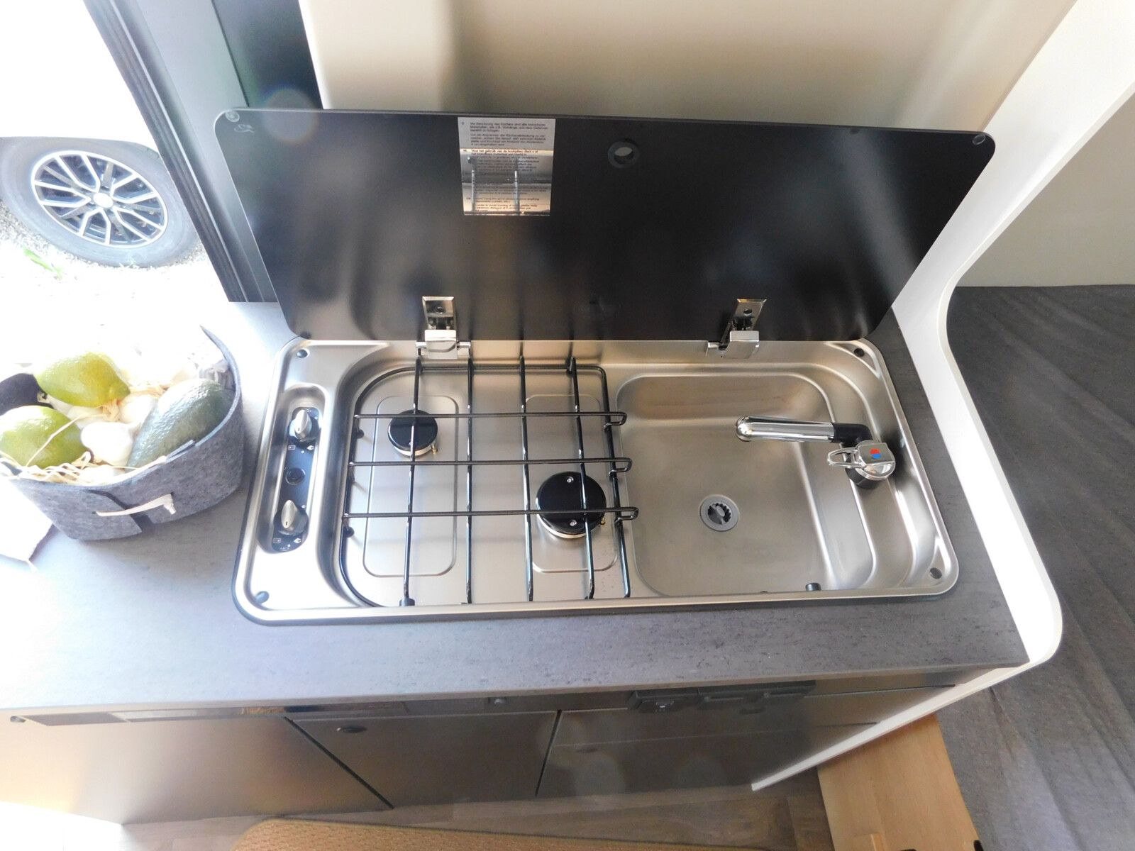 Fahrzeugabbildung Sunlight Cliff XX 600 Combi4D, Digital-Pkt, Chassis-Pkt