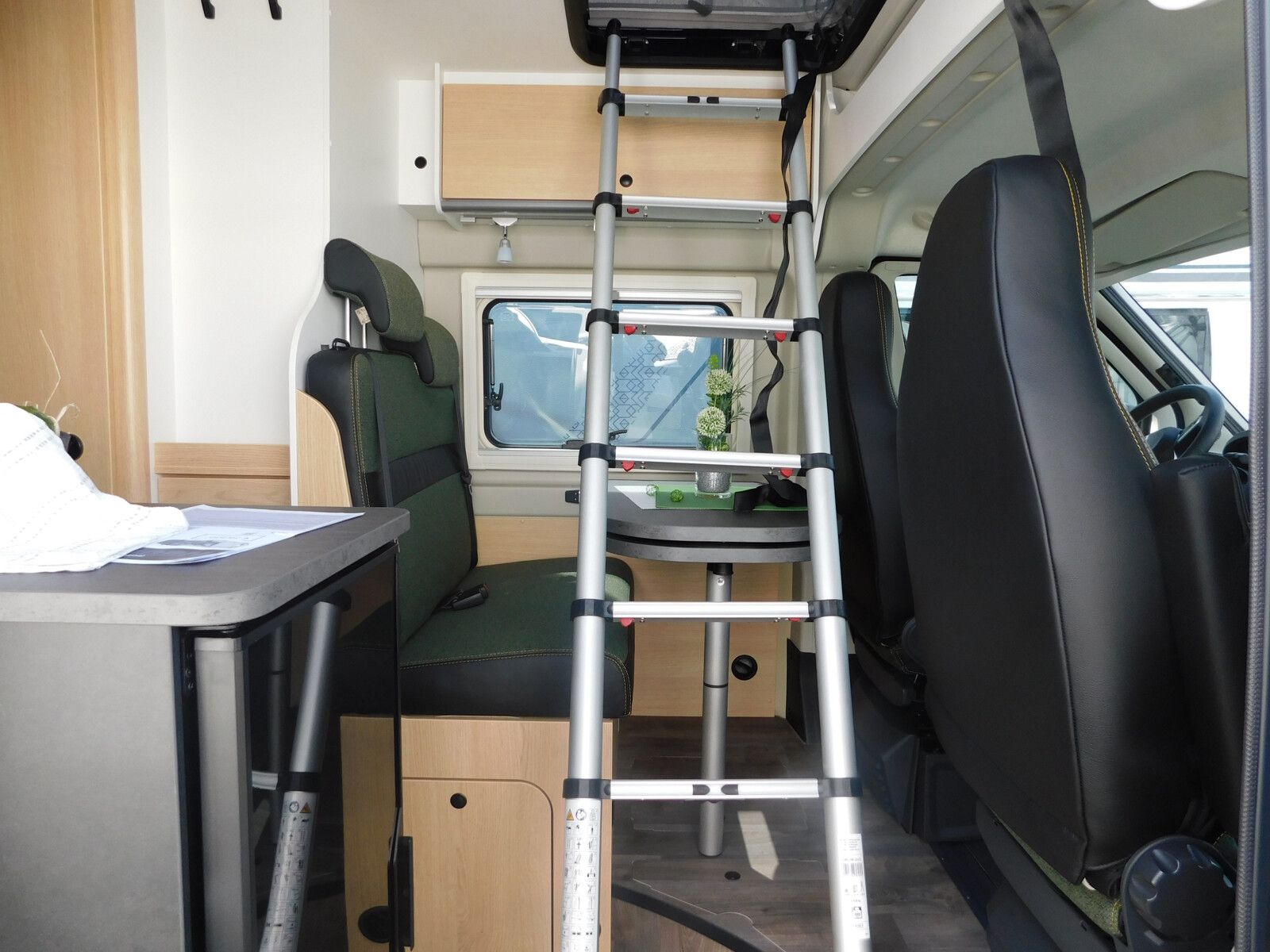 Fahrzeugabbildung Sunlight Cliff XX 600 Combi4D, Digital-Pkt, Chassis-Pkt