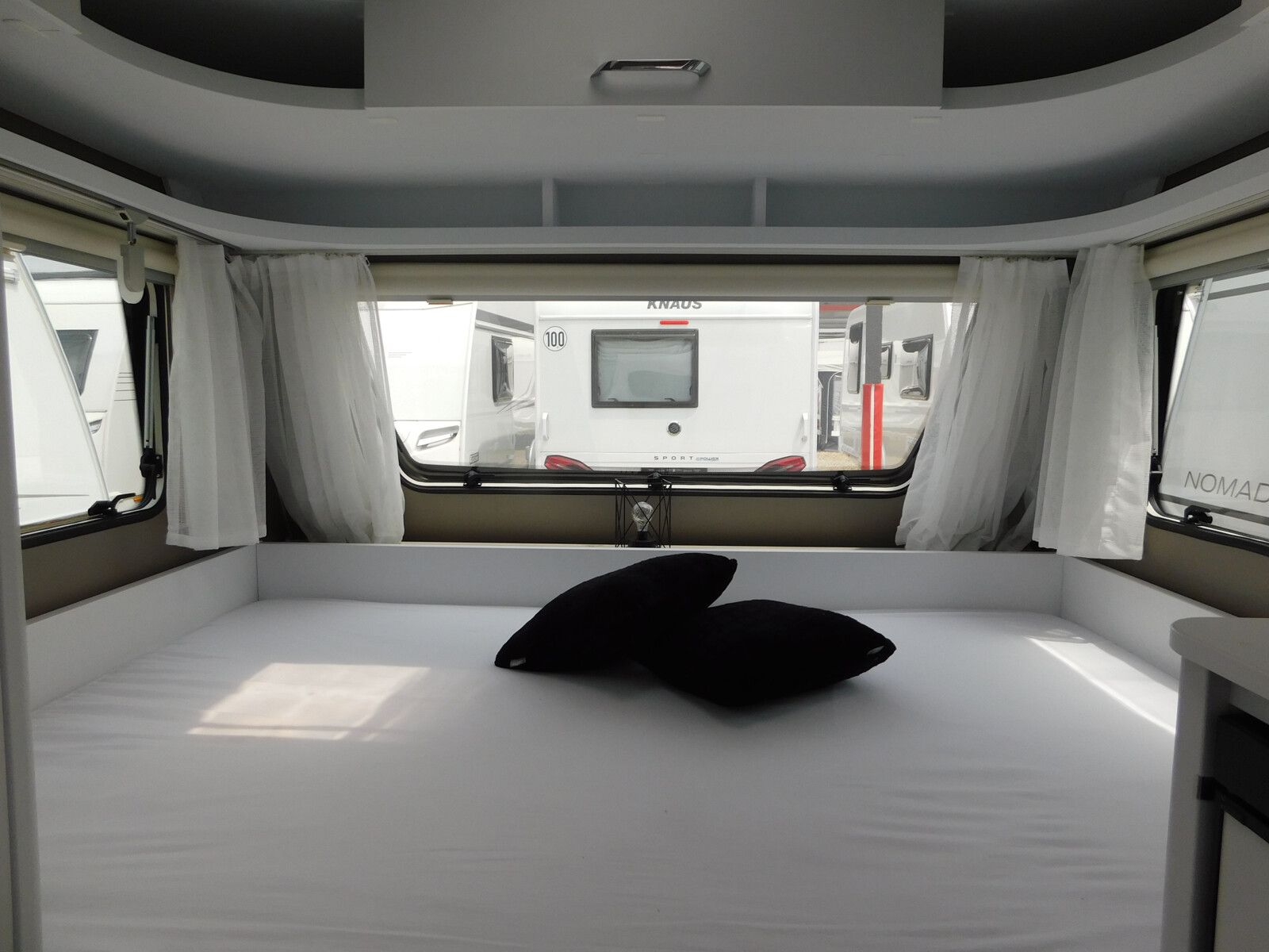 Fahrzeugabbildung Dethleffs c-go 415 QL Bugfenster, 650 Kg Zuladung !