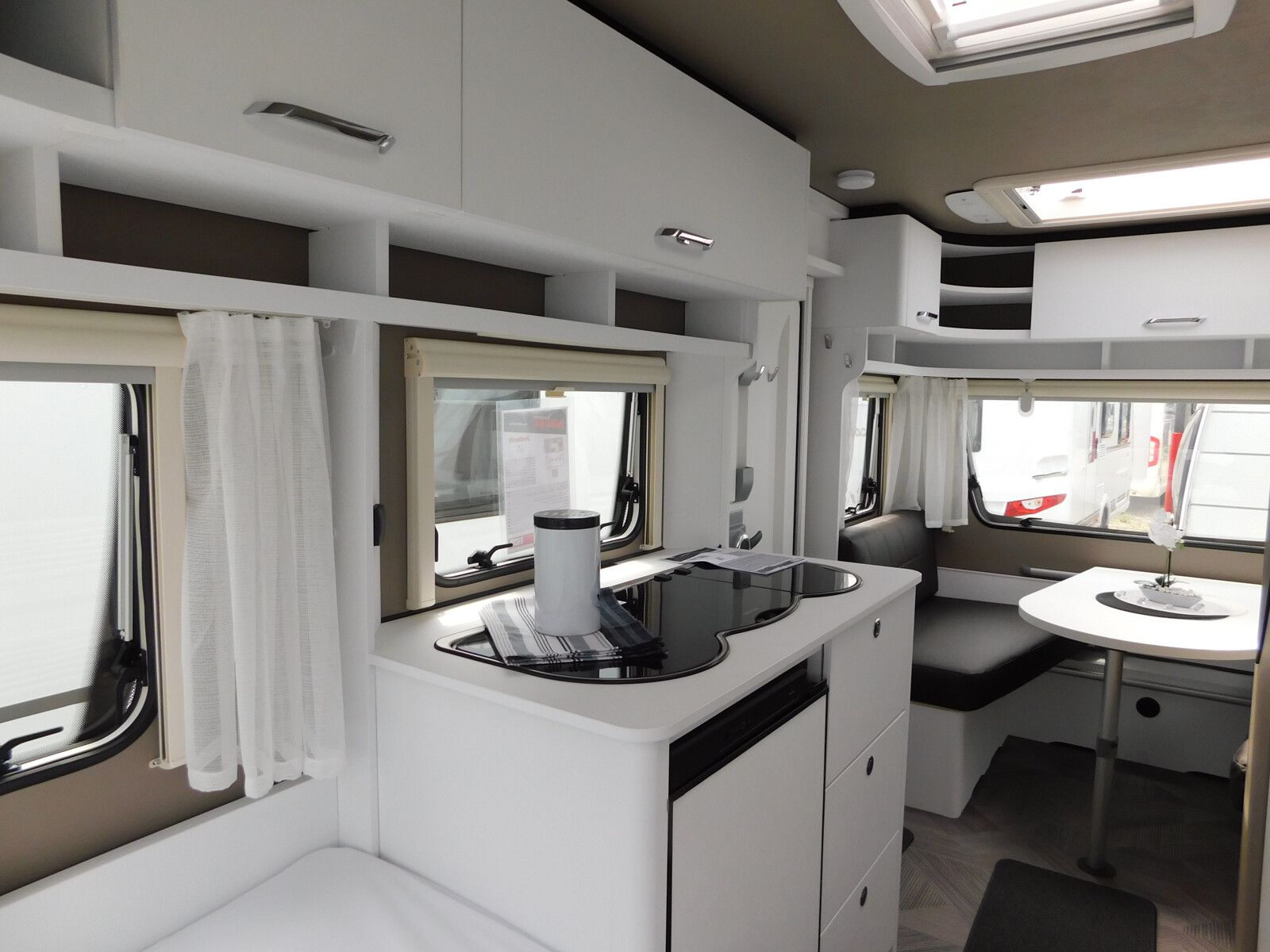 Fahrzeugabbildung Dethleffs c-go 415 QL Bugfenster, 650 Kg Zuladung !