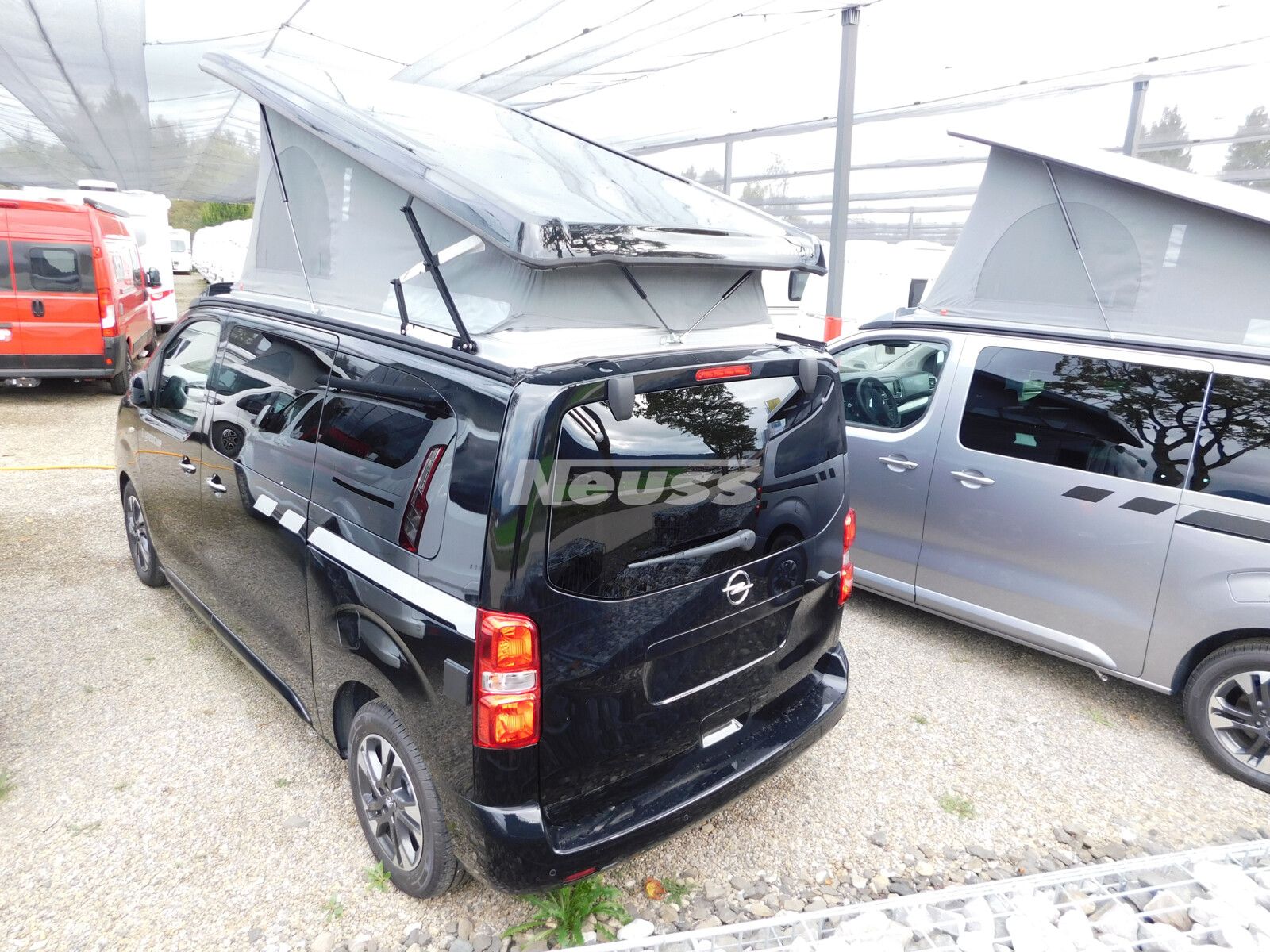 Fahrzeugabbildung Crosscamp Opel Flex Verfügbar ab November 2025