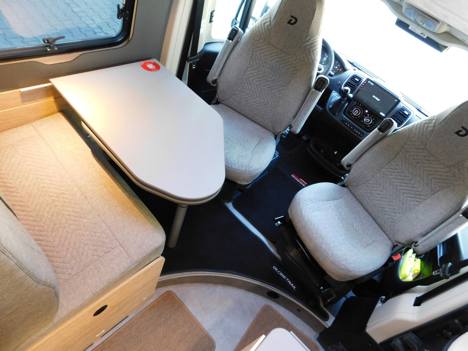Fahrzeugabbildung Dethleffs Globetrail 600 DR Fiat Verfügbar ab November 202