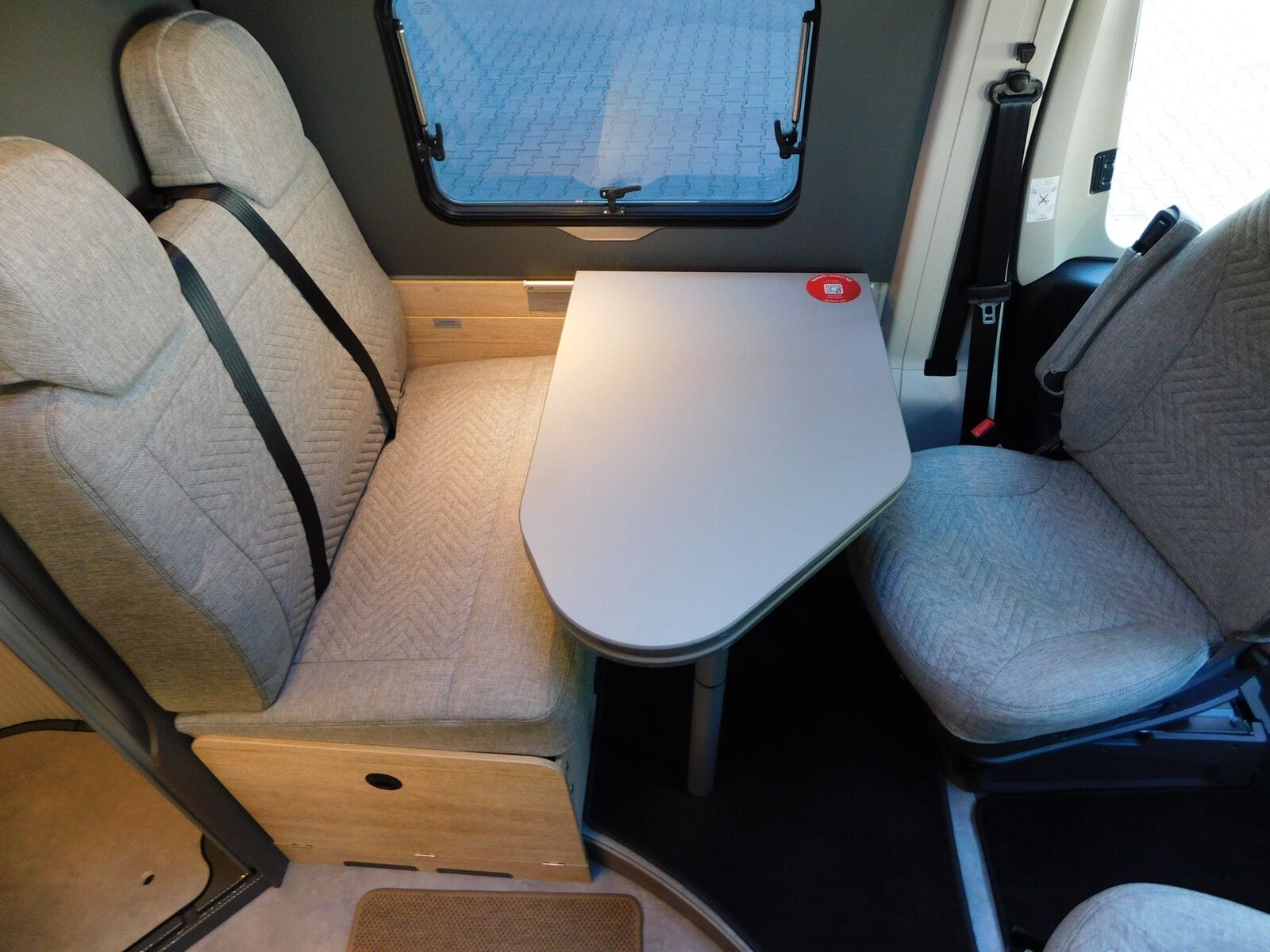Fahrzeugabbildung Dethleffs Globetrail 600 DR Fiat Verfügbar ab November 202