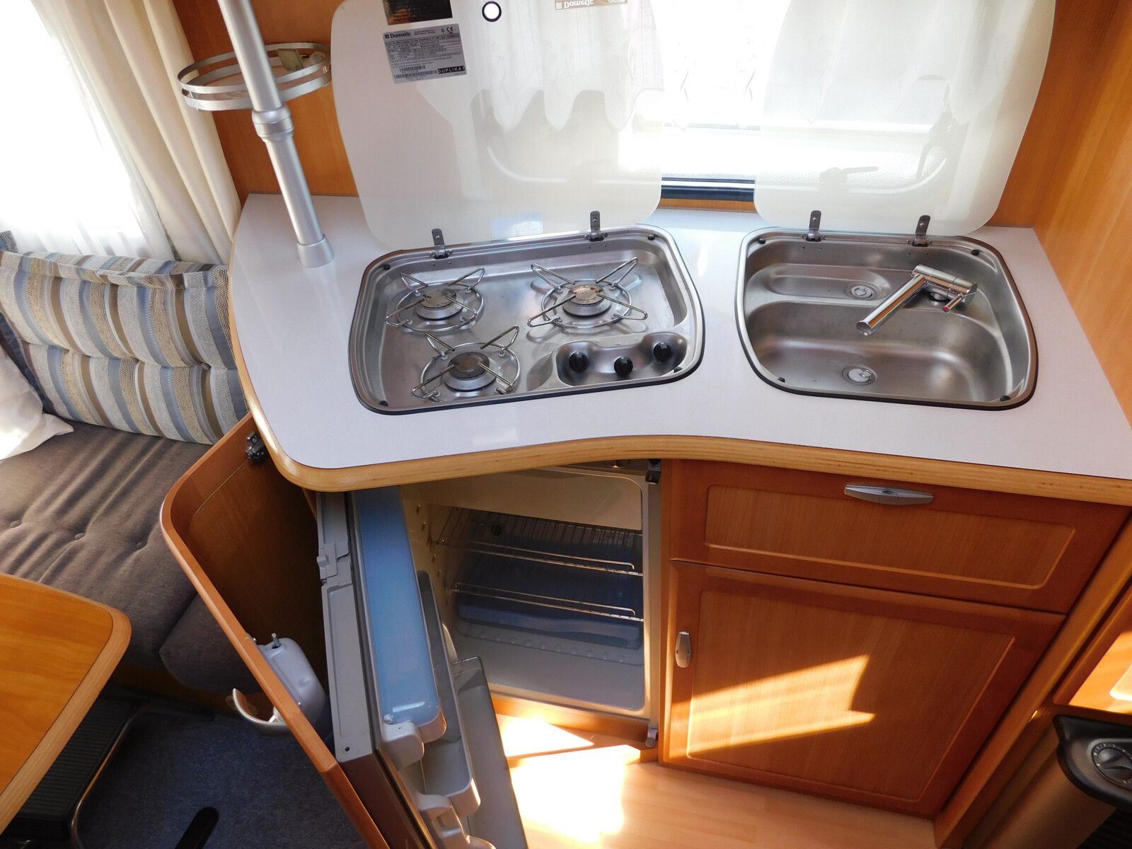 Fahrzeugabbildung Tabbert Vivaldi 540 E Mover, Vorzelt, Duo-Control CS