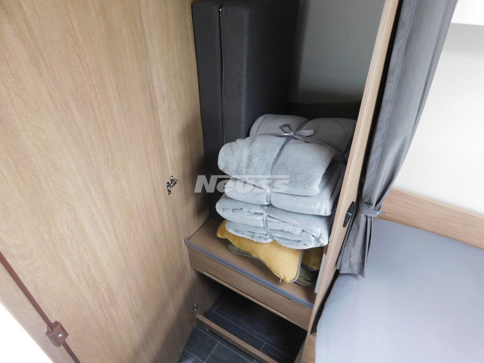 Fahrzeugabbildung Tabbert Senara 400 QD 2.3 Licht / Premium Interieur Pake
