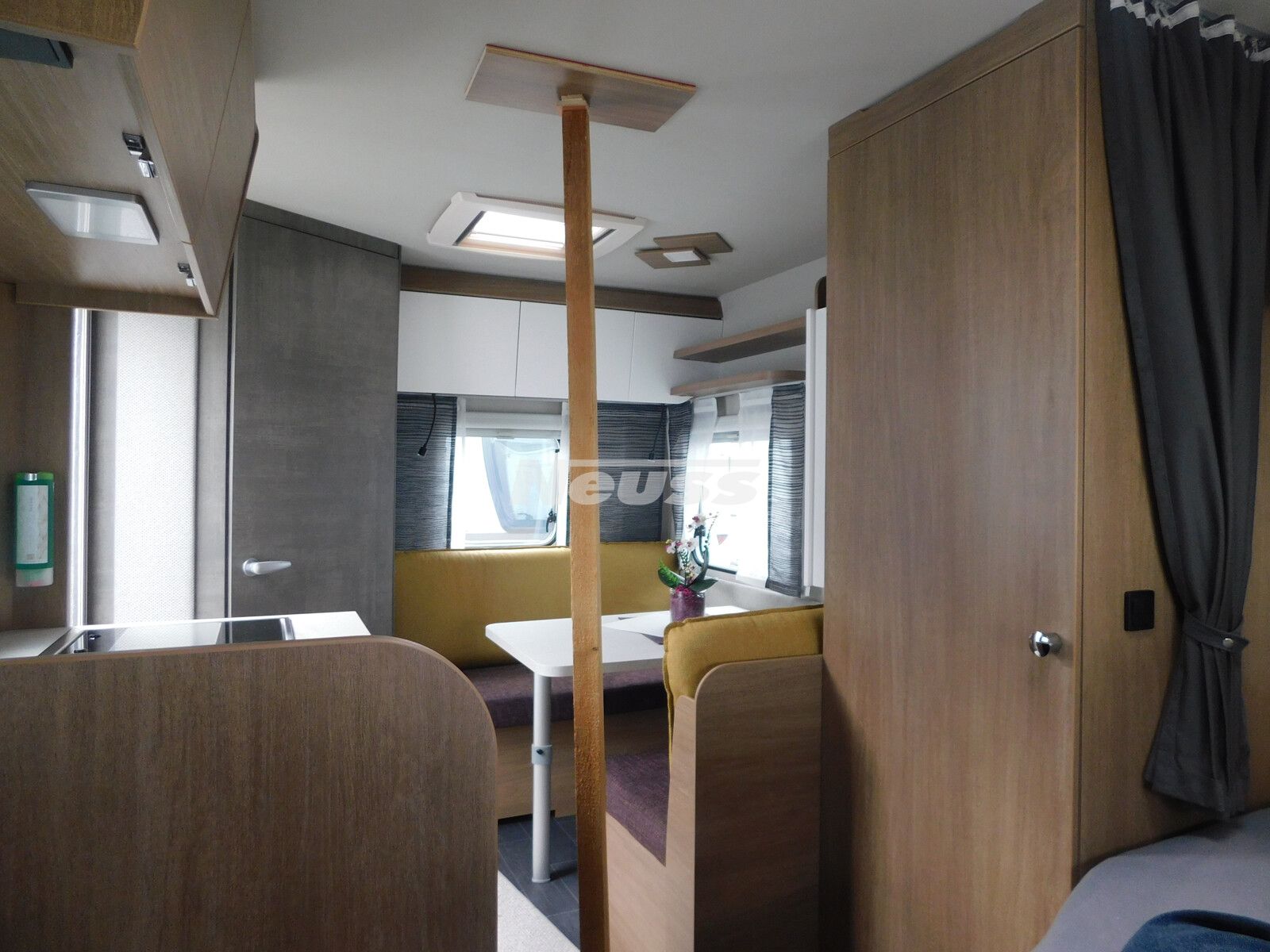 Fahrzeugabbildung Tabbert Senara 400 QD 2.3 Licht / Premium Interieur Pake