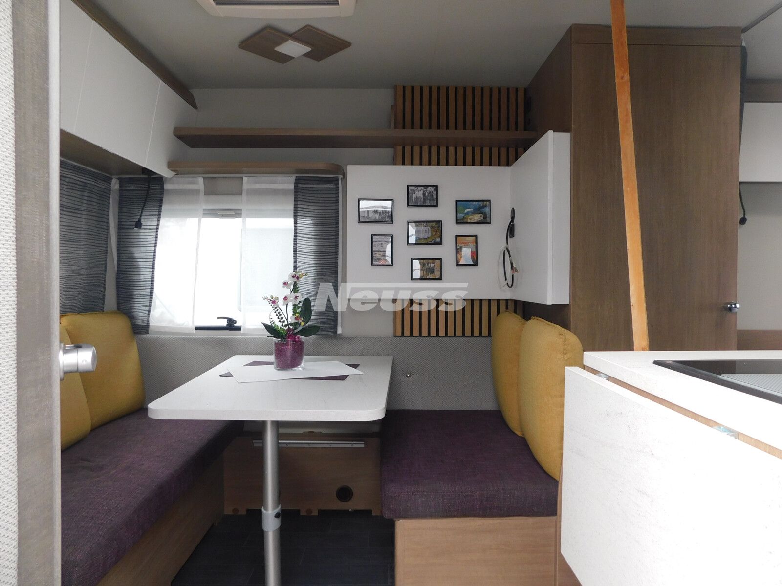 Fahrzeugabbildung Tabbert Senara 400 QD 2.3 Licht / Premium Interieur Pake