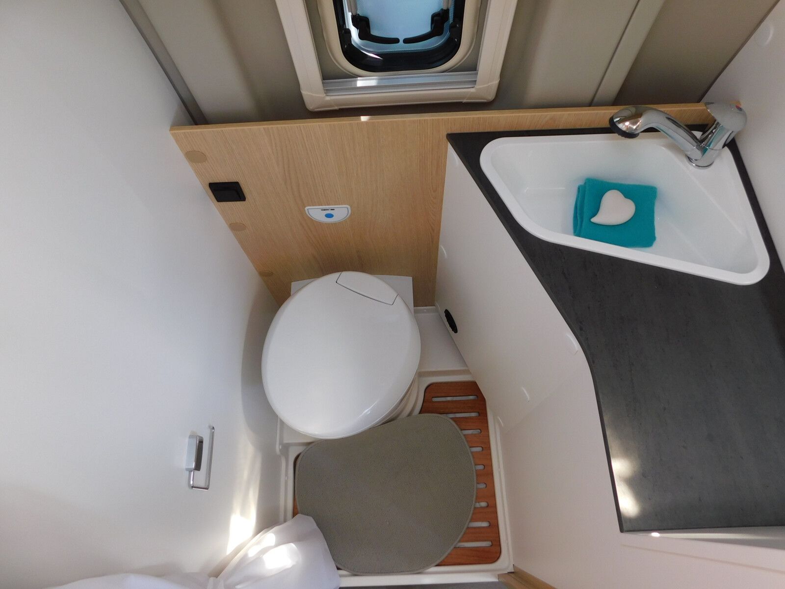 Fahrzeugabbildung Sunlight Adventure Cliff 640 Fiat