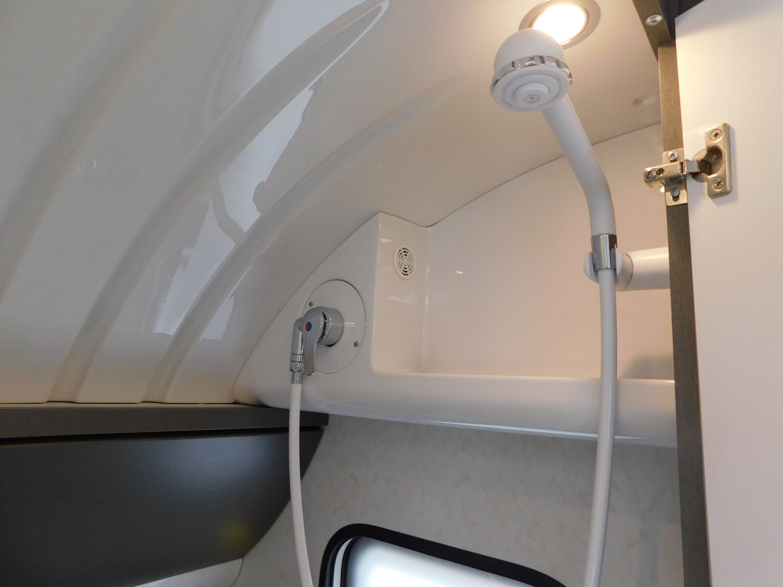 Fahrzeugabbildung Hobby Excellent Edition 560 KMFe Klima, Mover, Autark