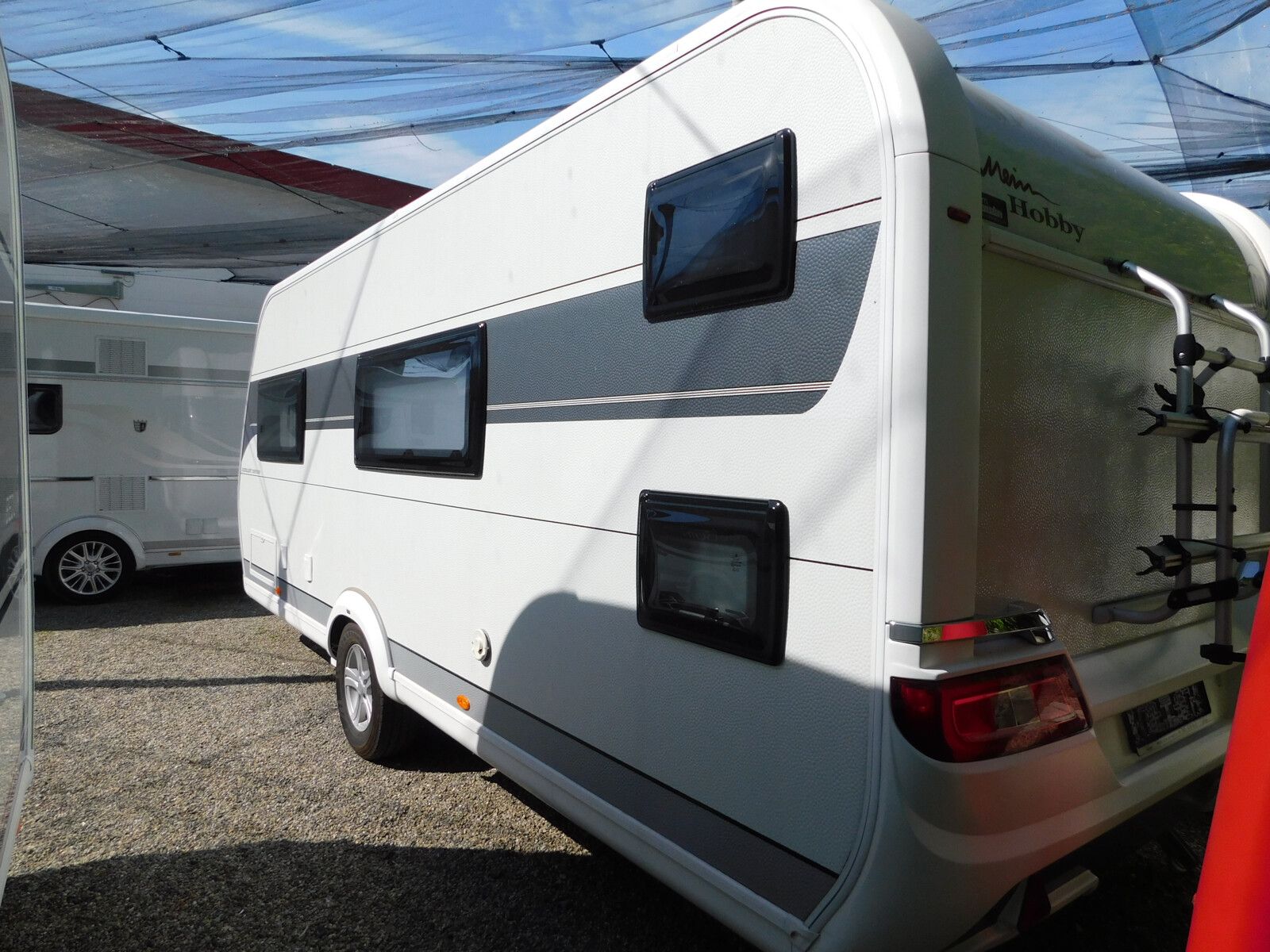 Fahrzeugabbildung Hobby Excellent Edition 560 KMFe Klima, Mover, Autark