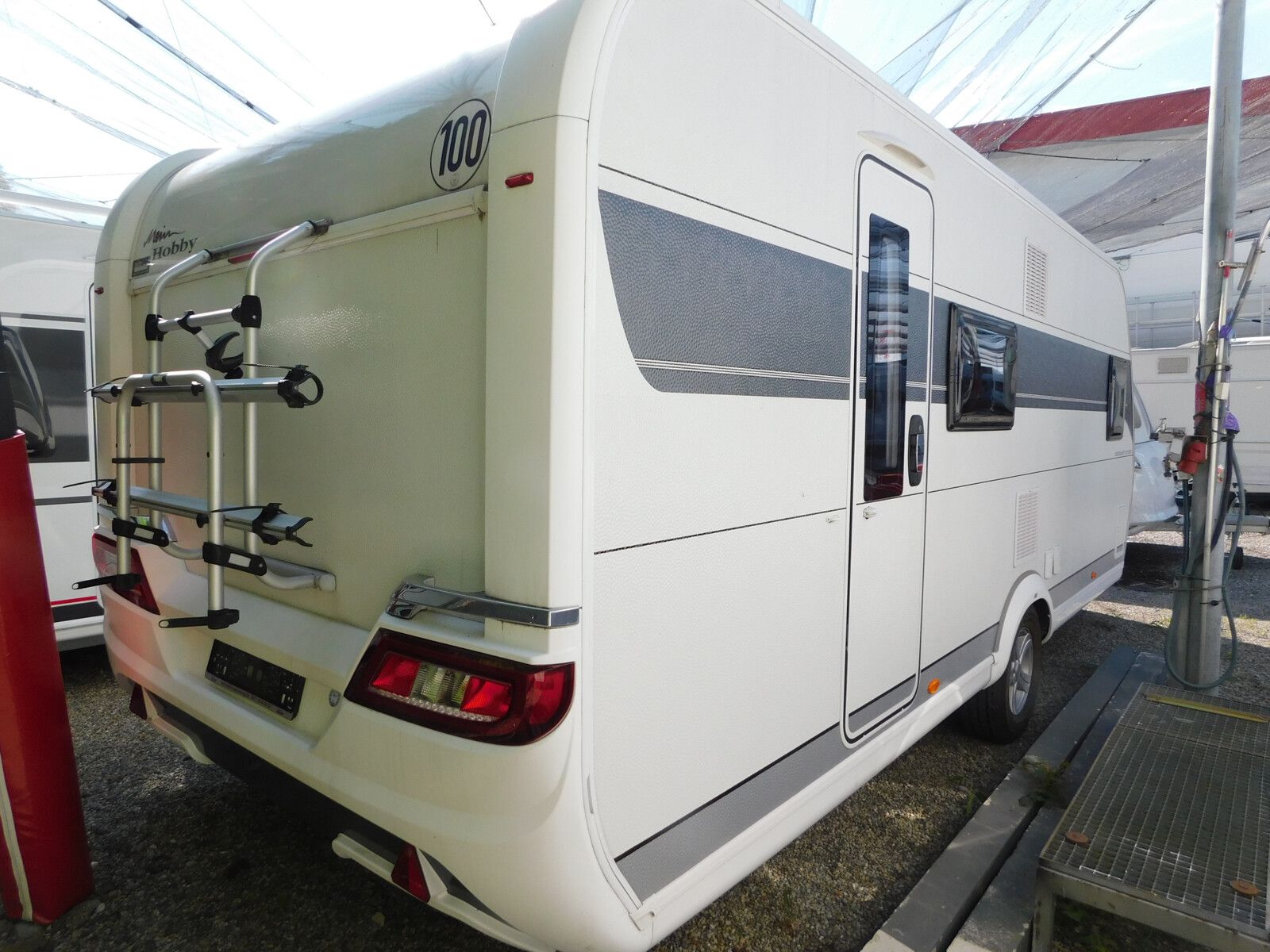 Fahrzeugabbildung Hobby Excellent Edition 560 KMFe Klima, Mover, Autark