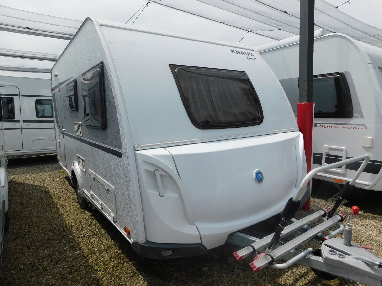 Knaus Sport 420 QD Mover, Fahrradträger, Vorzelt