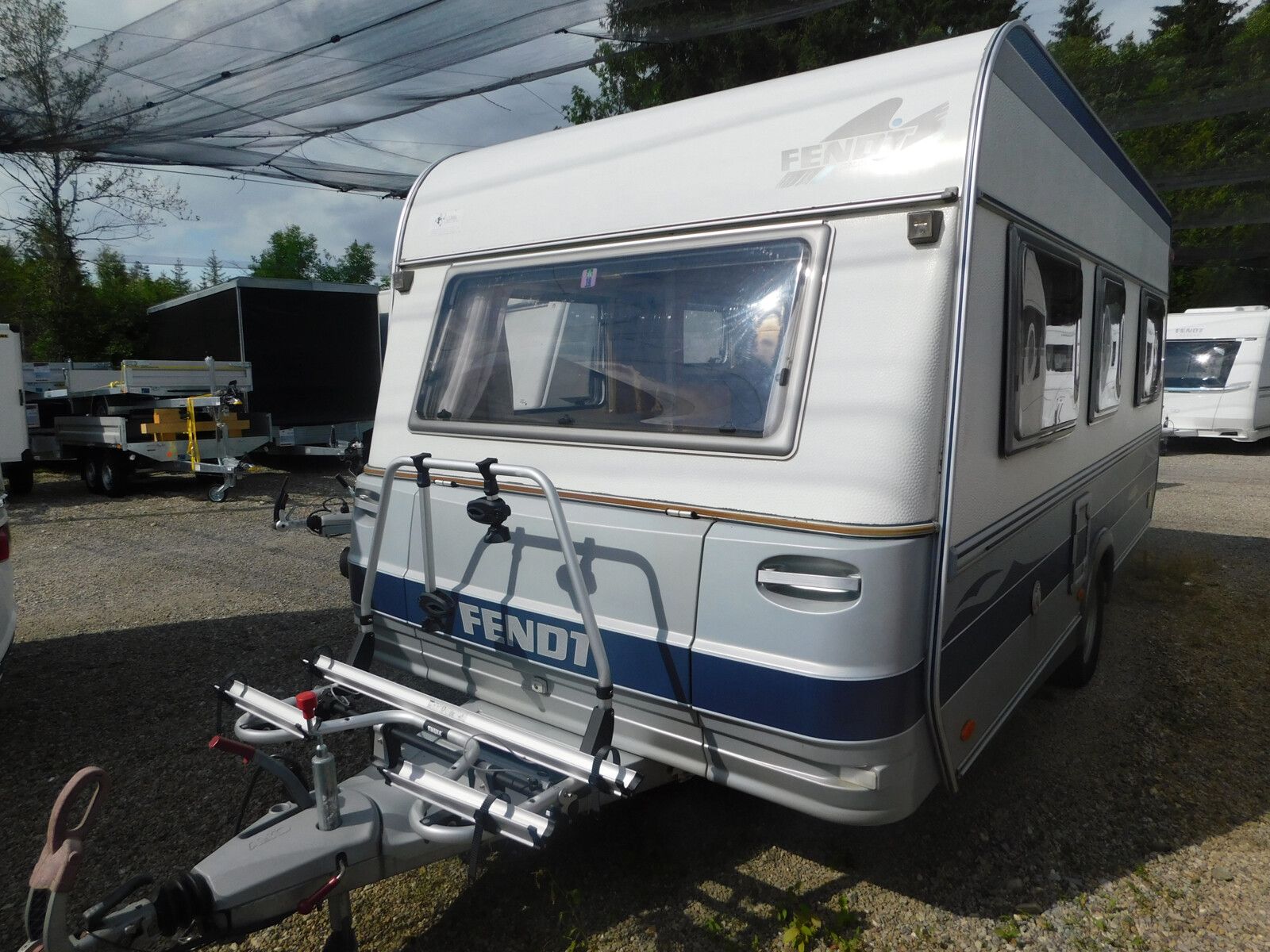 Fahrzeugabbildung Fendt Saphir 450 QB Mover, Fahrradträger