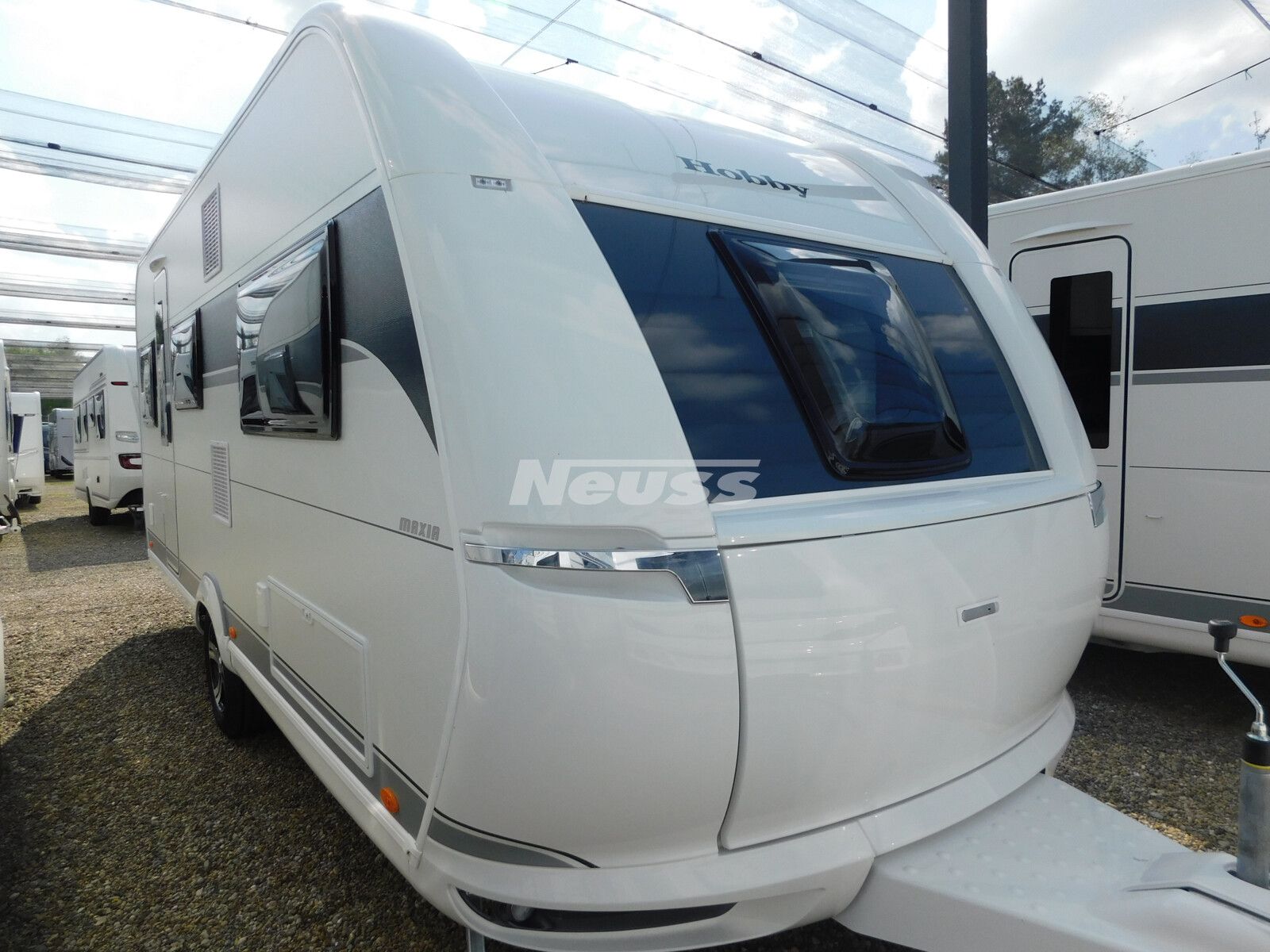 Hobby Maxia 495 UL 1800kg, Markise Omnistor, Bettverb.
